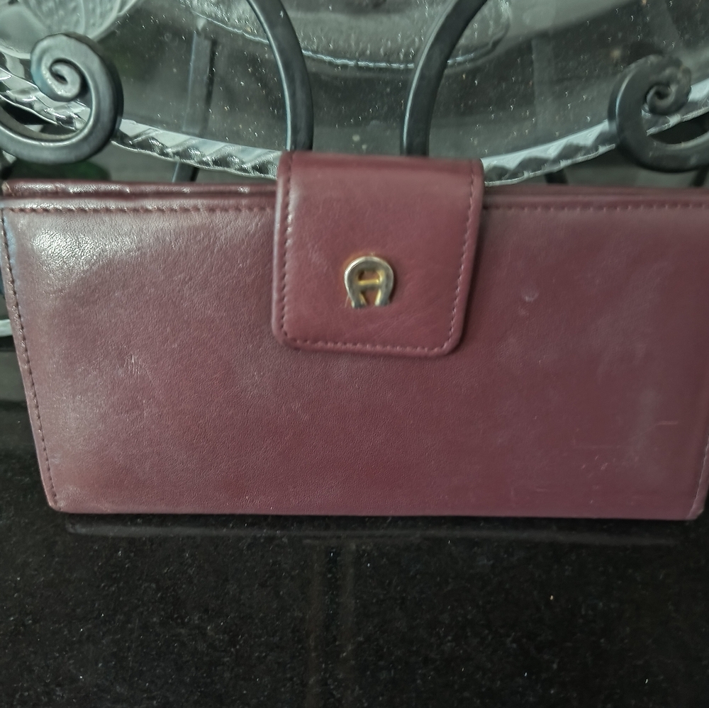 Etienne Aiger Wallet